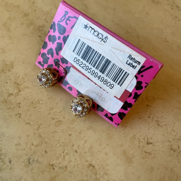 Betsey Johnson Crystal Studs - Picture 3 of 6